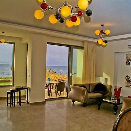 Sea View Beachfront Villa Peri Gouves Buitenkant foto