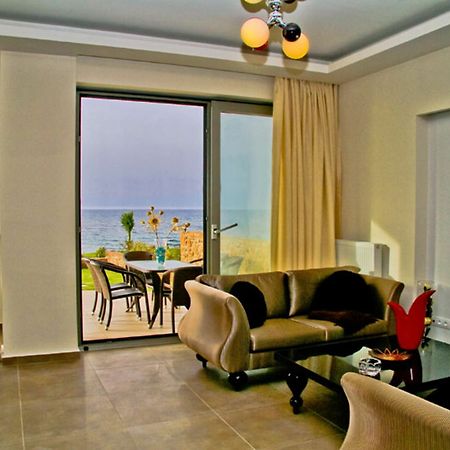 Sea View Beachfront Villa Peri Gouves Buitenkant foto