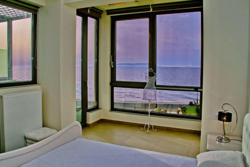 Sea View Beachfront Villa Peri Gouves Buitenkant foto